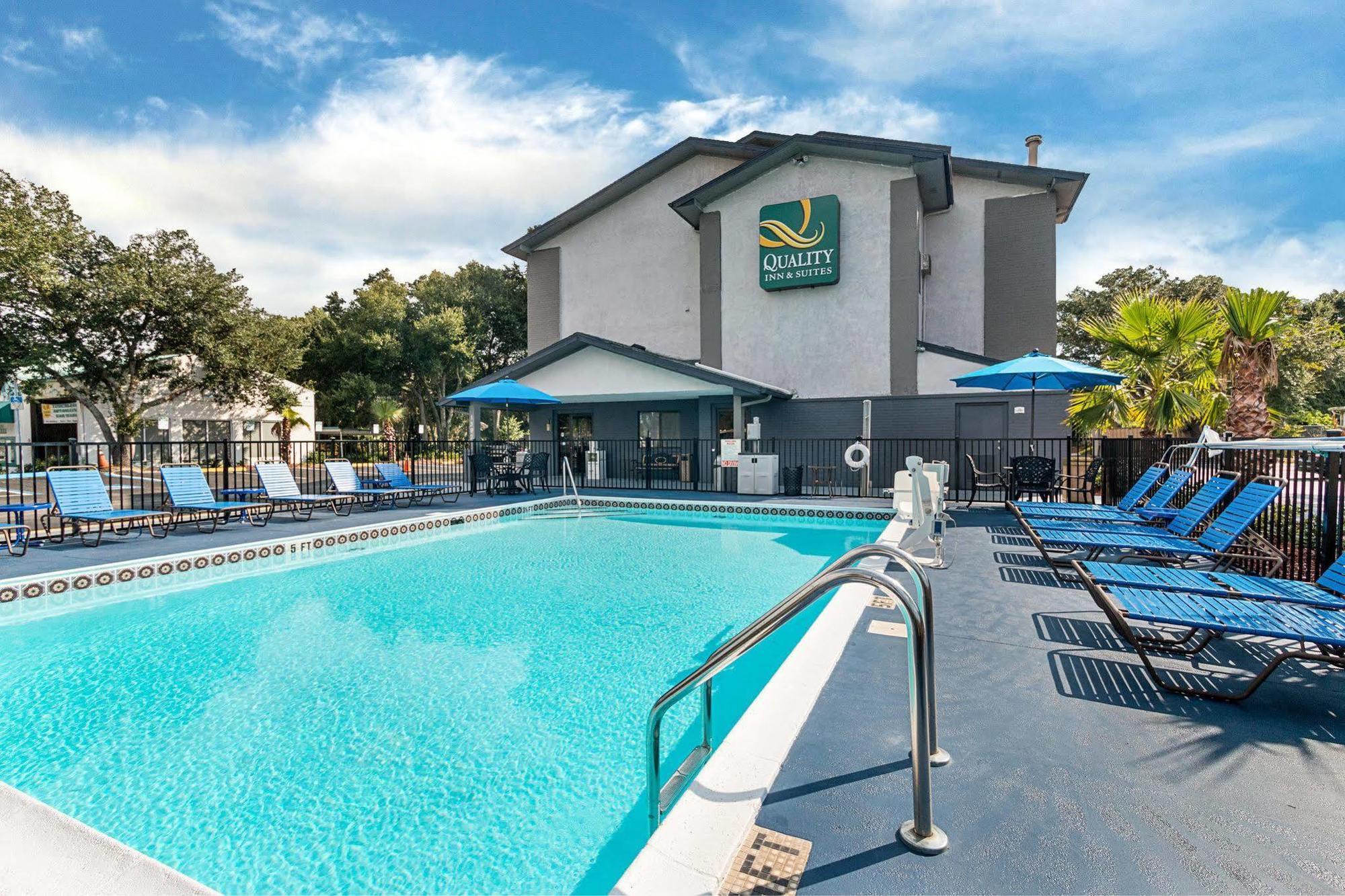 Quality Inn & Suites Leesburg Chain Of Lakes Dış mekan fotoğraf
